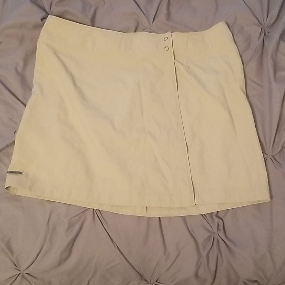 Merrell opti wick skirt size 4